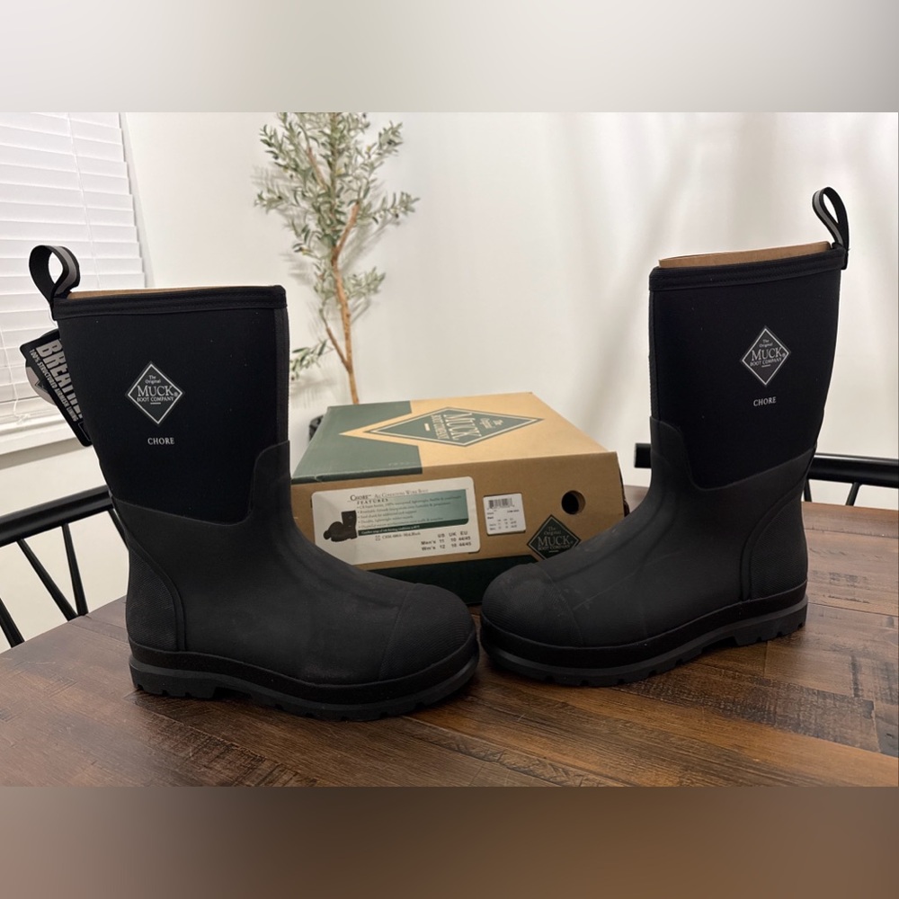 New Muck Boots Chore Mid Men's Boots CHM-000A Sz 12 Black Waterproof Muc…